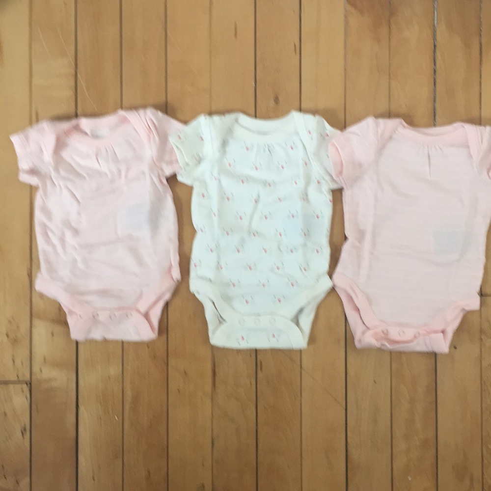 NWT BabyGap 3-pack of onesies